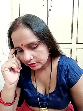 reemacouple007 online show from October 9, 2025, 4:57 am