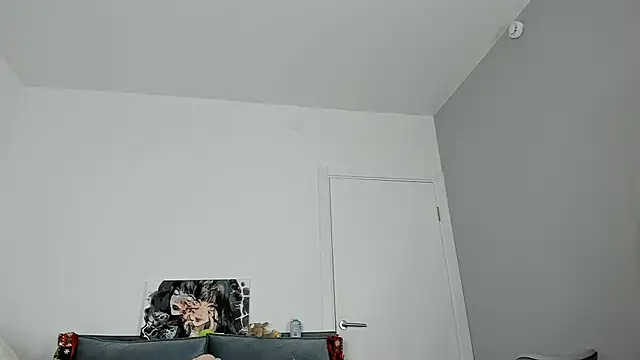 dolly ll online show from February 2, 2025, 7:25 pm