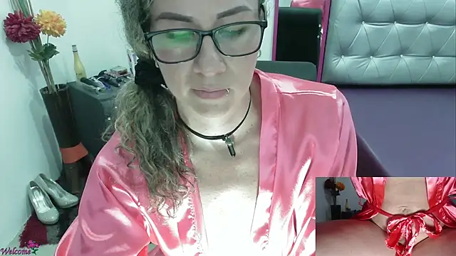 ViickySexy online show from January 31, 2025, 11:03 pm