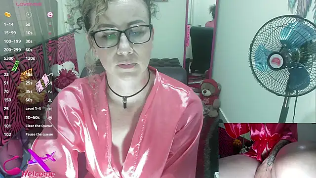 ViickySexy online show from September 23, 2025, 7:21 pm