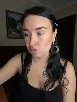 Roxana Bell online show from March 10, 2026, 8:02 pm