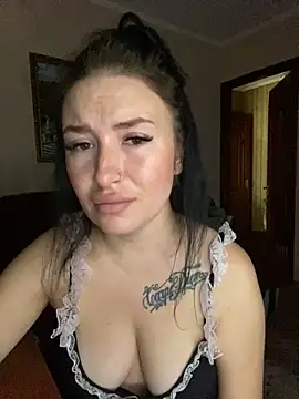 Snapshot of Roxana_Bell chatting on September 21, 2025, 11:37 am Roxana Bell online show from September 21, 2025, 11:37 am