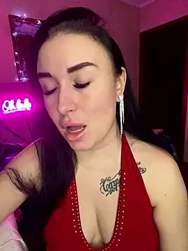 Roxana Bell online show from December 3, 2024, 6:22 pm