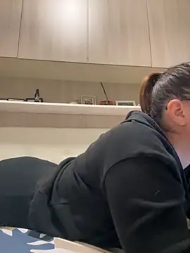 Coupleorny online show from September 25, 2025, 4:13 pm