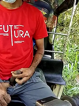 Snapshot of DulajThushara2468 chatting on December 23, 2025, 3:28 am DulajThushara2468 online show from December 23, 2025, 3:28 am