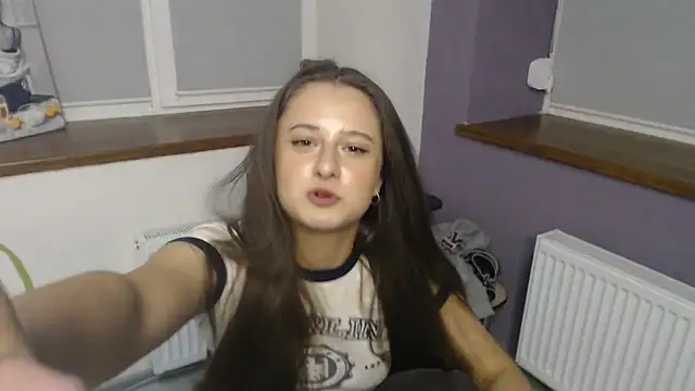 Snapshot of Caramel_bunny chatting on September 25, 2025, 12:00 pm Caramel bunny online show from September 25, 2025, 12:00 pm