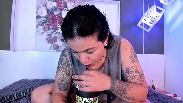 Alexxxholy online show from February 19, 2025, 7:59 pm