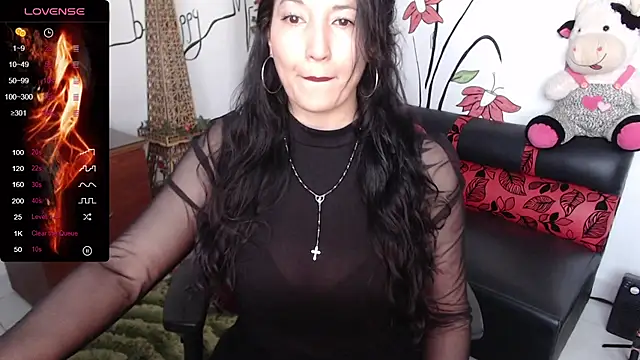 Roxanne Ssummers online show from December 3, 2024, 2:44 pm