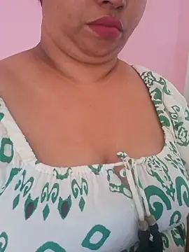 Ravina patil1 online show from April 11, 2026, 7:45 am