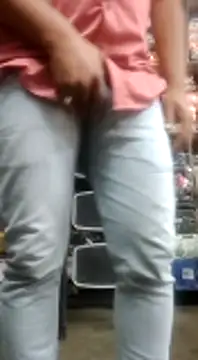 StayAway1212 online show from February 6, 2025, 7:02 am