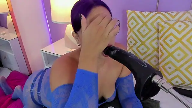 Snapshot of SophyRuiz_ chatting on February 12, 2026, 12:05 pm SophyRuiz online show from February 12, 2026, 12:05 pm