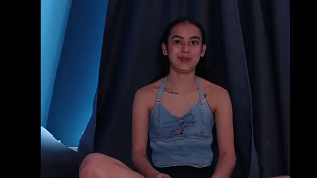 Snapshot of ValeryBaker_ chatting on October 7, 2025, 12:28 pm ValeryBaker online show from October 7, 2025, 12:28 pm