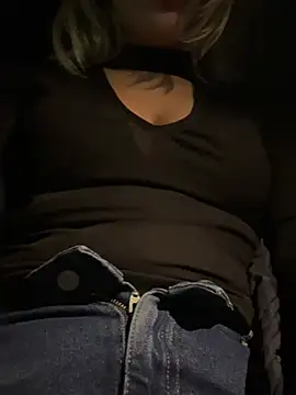 EmillyGreen1 online show from February 1, 2025, 5:58 pm