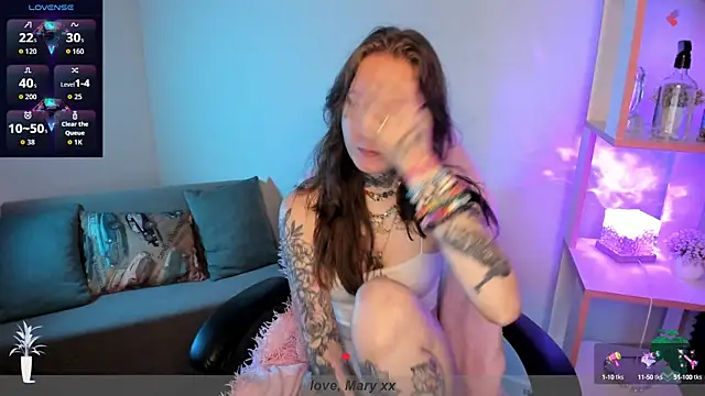 Mary Xextra online show from September 19, 2025, 11:09 pm