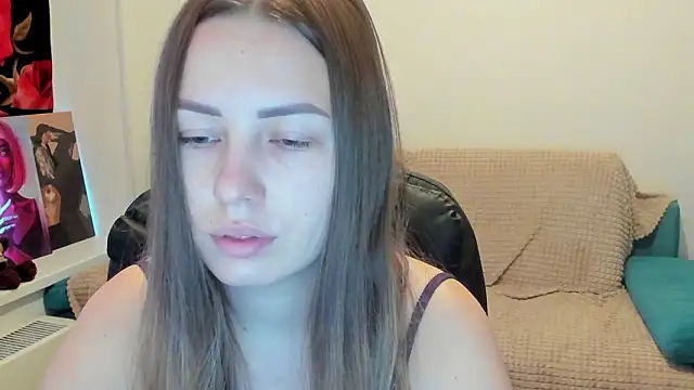 Snapshot of Mia_shy1 chatting on February 1, 2026, 5:27 am Mia shy1 online show from February 1, 2026, 5:27 am