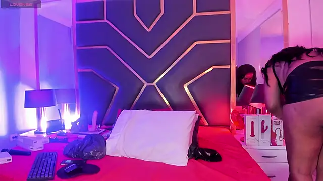 Snapshot of Scarlettt_Ass chatting on October 2, 2025, 12:19 pm Scarlettt Ass online show from October 2, 2025, 12:19 pm