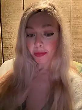 Snapshot of propertyofdaddy chatting on October 6, 2025, 12:23 am propertyofdaddy online show from October 6, 2025, 12:23 am