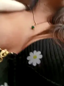 Lena-32 online show from February 9, 2026, 10:08 pm