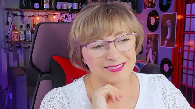 Snapshot of sugar_vivien chatting on October 13, 2025, 1:12 pm sugar vivien online show from October 13, 2025, 1:12 pm