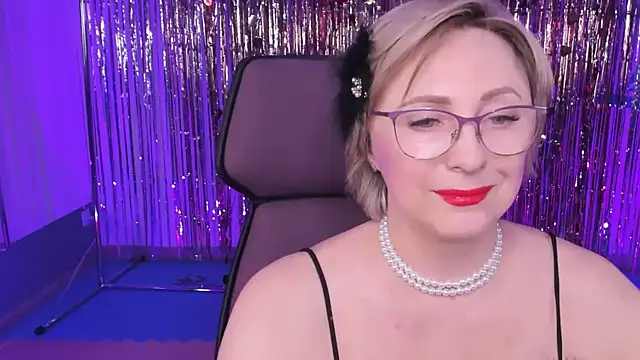 Snapshot of sugar_vivien chatting on March 19, 2025, 9:17 am sugar vivien online show from March 19, 2025, 9:17 am
