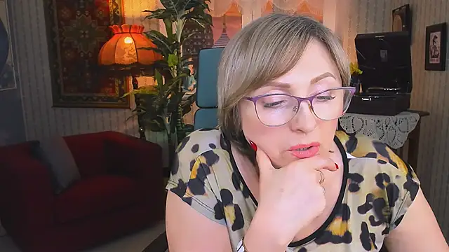 Snapshot of sugar_vivien chatting on February 5, 2025, 12:17 pm sugar vivien online show from February 5, 2025, 12:17 pm