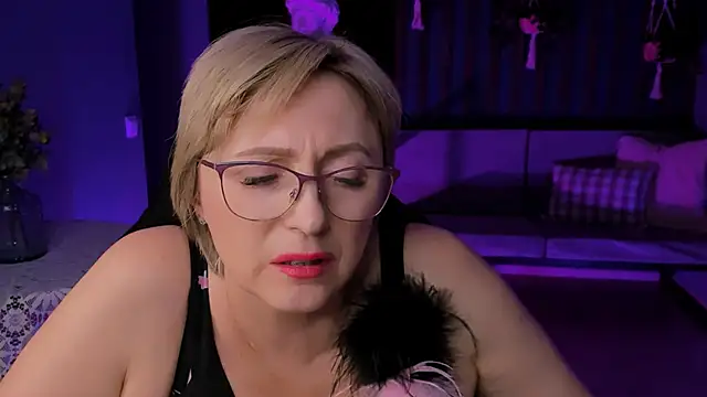 Snapshot of sugar_vivien chatting on March 22, 2025, 6:25 pm sugar vivien online show from March 22, 2025, 6:25 pm