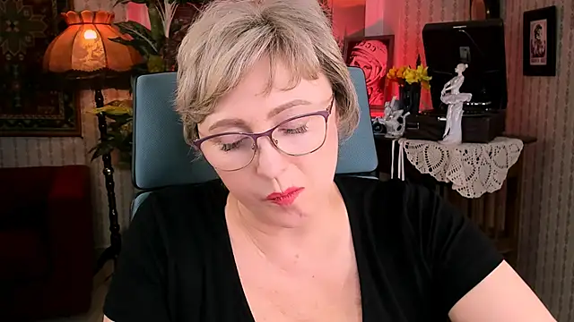 Snapshot of sugar_vivien chatting on February 20, 2025, 7:19 pm sugar vivien online show from February 20, 2025, 7:19 pm