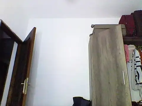 Cute princcess online show from February 16, 2026, 3:54 pm