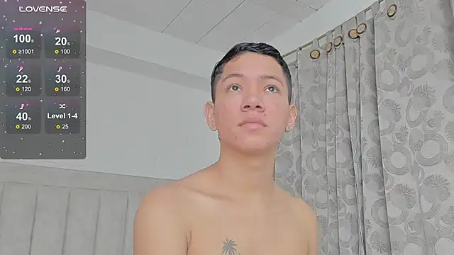 JulianRose 1 online show from February 11, 2025, 11:31 am