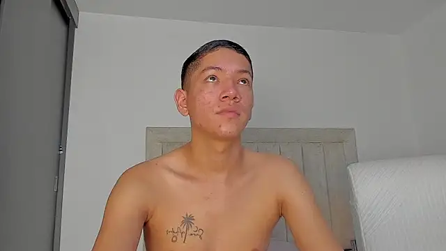 JulianRose 1 online show from February 13, 2026, 11:32 am