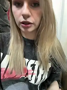 TwixCouple online show from January 16, 2026, 1:04 pm