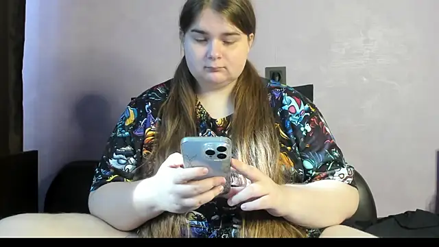 Snapshot of Aushpana chatting on September 30, 2025, 7:36 am Aushpana online show from September 30, 2025, 7:36 am