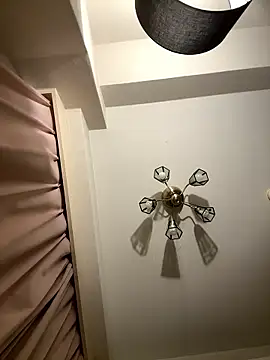 Snapshot of Tkcqcc chatting on December 4, 2025, 12:15 pm Tkcqcc online show from December 4, 2025, 12:15 pm