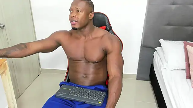 sexy blackman3606 online show from February 3, 2025, 9:39 pm