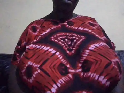 Snapshot of pritty-leila chatting on June 7, 2026, 12:32 pm pritty-leila online show from June 7, 2026, 12:32 pm