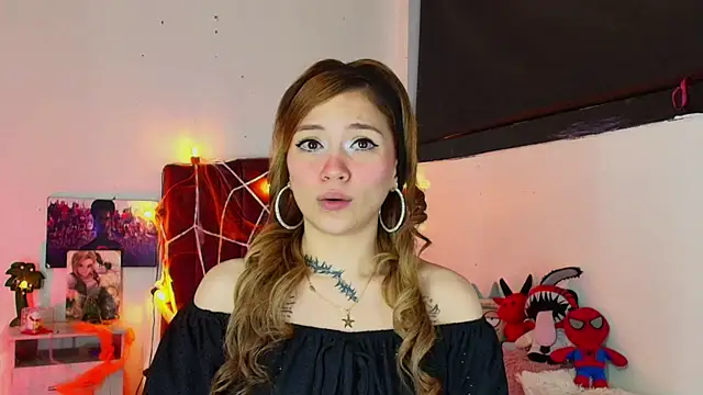 Snapshot of alisson_zafiro_ chatting on October 24, 2025, 3:05 am alisson zafiro online show from October 24, 2025, 3:05 am