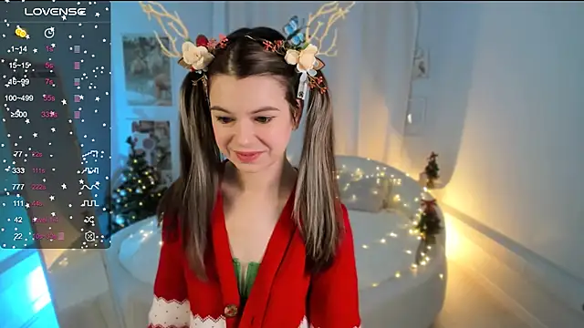 Lil Amelie online show from December 24, 2024, 1:39 pm
