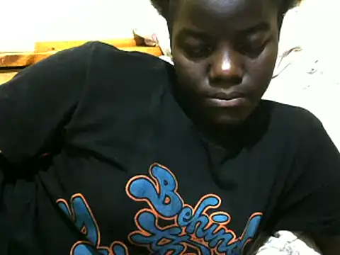 Snapshot of Sweet_chico2 chatting on December 1, 2024, 9:09 pm Sweet chico2 online show from December 1, 2024, 9:09 pm