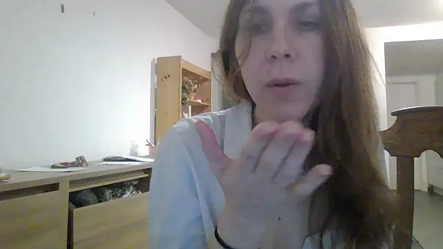 JasmineGlamour online show from March 5, 2026, 1:02 am