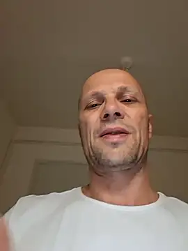 wedge75 online show from April 21, 2026, 12:01 pm