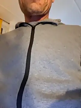 wedge75 online show from March 31, 2026, 2:52 pm