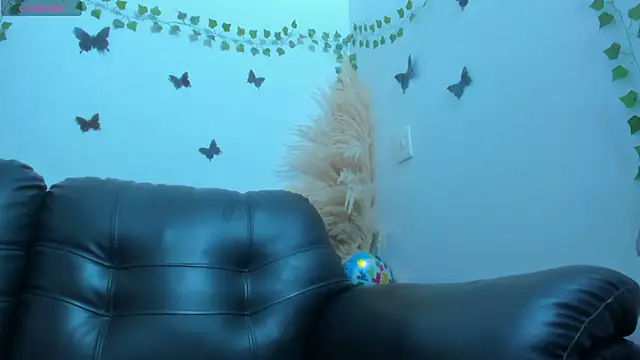 Snapshot of Amani_Bakir chatting on February 28, 2026, 12:16 pm Amani Bakir online show from February 28, 2026, 12:16 pm