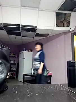 FantasyMichelle online show from April 12, 2026, 6:33 pm