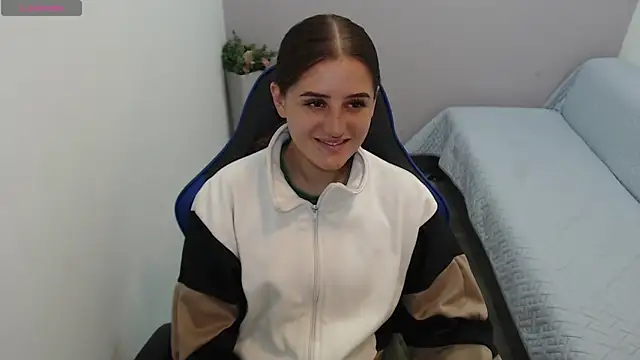 Snapshot of valerie_diaz1 chatting on September 22, 2025, 1:28 pm valerie diaz1 online show from September 22, 2025, 1:28 pm