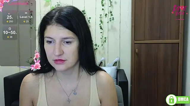 Snapshot of Alianna_Solo_Kisses chatting on October 22, 2025, 5:29 am Alianna Solo Kisses online show from October 22, 2025, 5:29 am