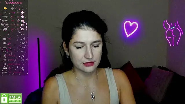 Alianna Solo Kisses online show from February 24, 2025, 6:27 am