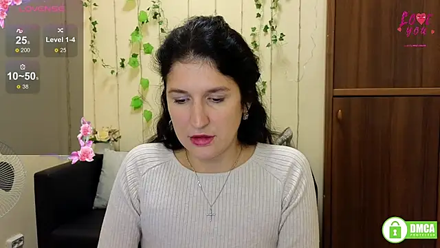 Snapshot of Alianna_Solo_Kisses chatting on October 2, 2025, 11:24 am Alianna Solo Kisses online show from October 2, 2025, 11:24 am