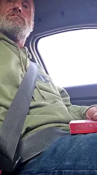 Stickybros2u online show from December 3, 2024, 4:11 pm