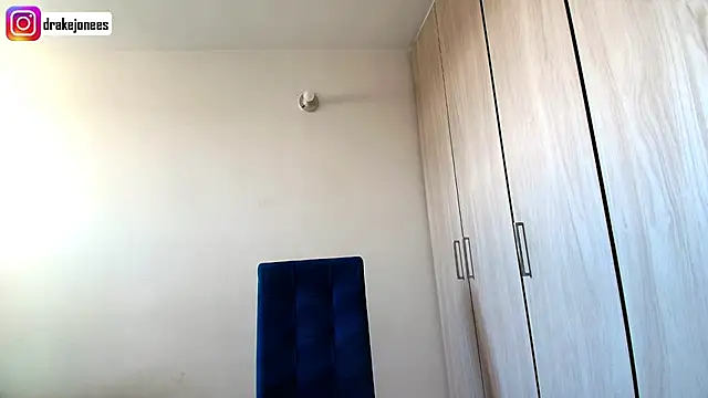 god drake online show from September 22, 2025, 6:14 pm