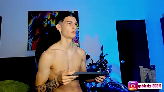 god drake online show from December 17, 2024, 3:49 pm